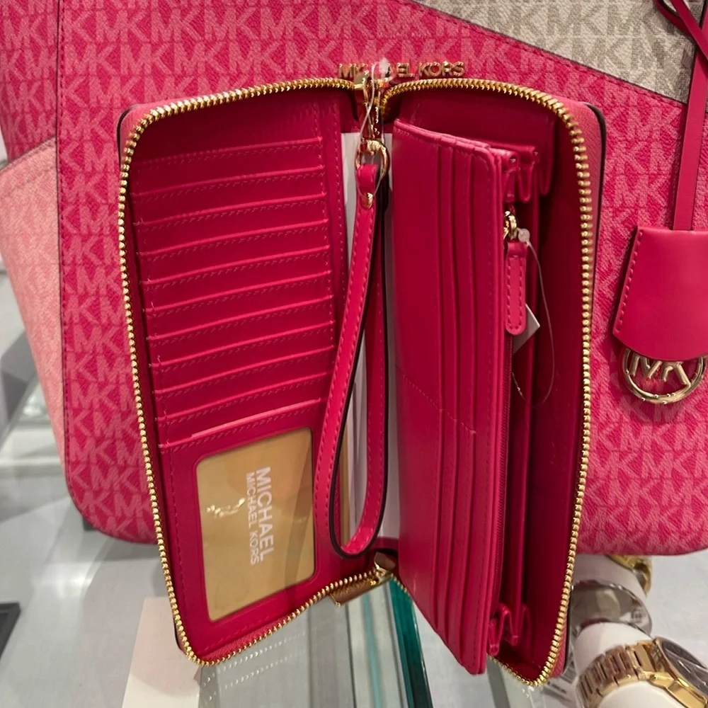 MICHAEL KORS Leather Continental Wristlet Phone Case Wallet  Electric Pink  NWT